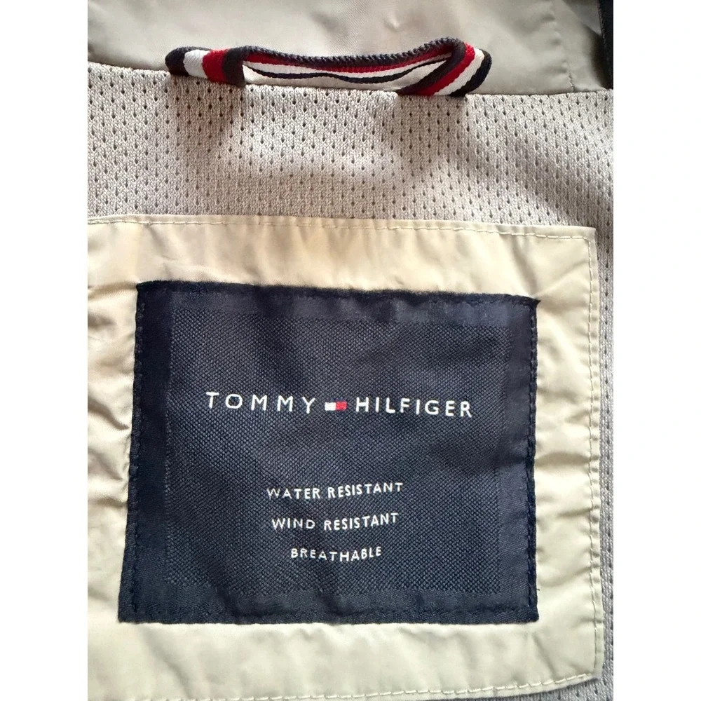 Tommy Hilfiger Mens Windbreaker Jacket Beige Water Resistant Hooded Sz L